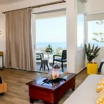 By Georgia Apartman *