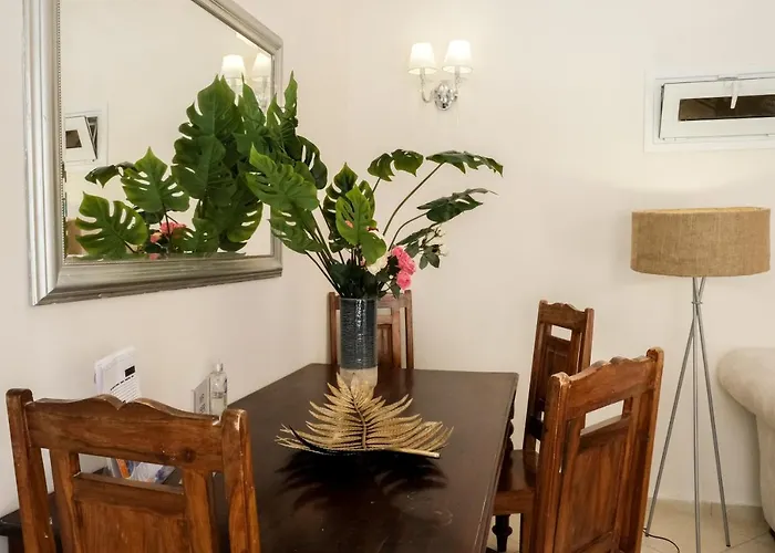 Apartamento By Georgia Fira (Santorini)