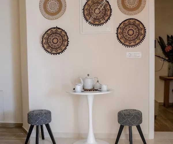 By Georgia * Fira (Santorini)