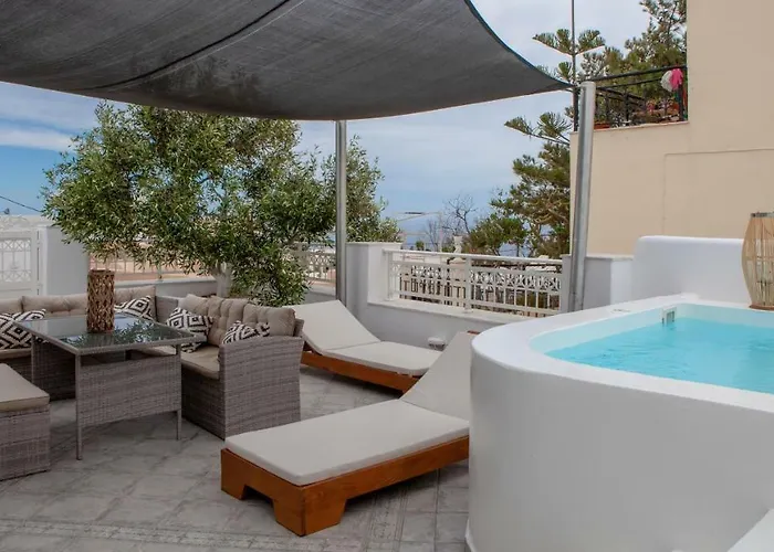 Apartamento By Georgia Fira (Santorini)