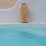 By Georgia Apartmán Fira (Santorini)