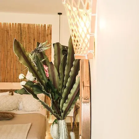 Apartment By Georgia *