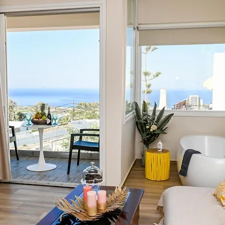 By Georgia * サントリーニ