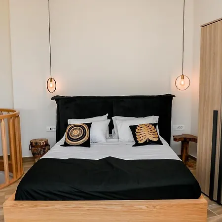 By Georgia Fira (Santorini)